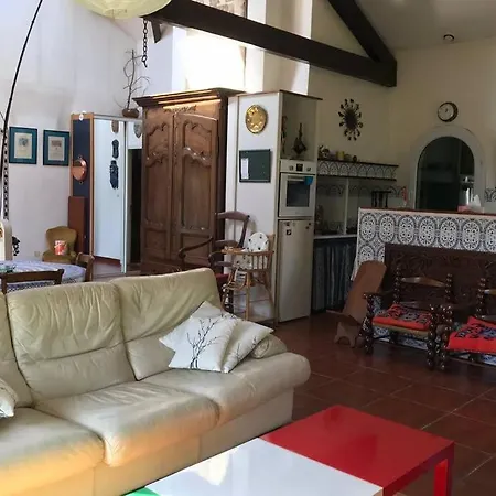 Maison Familiale De Caractere Baratzean 2* Holiday home *
